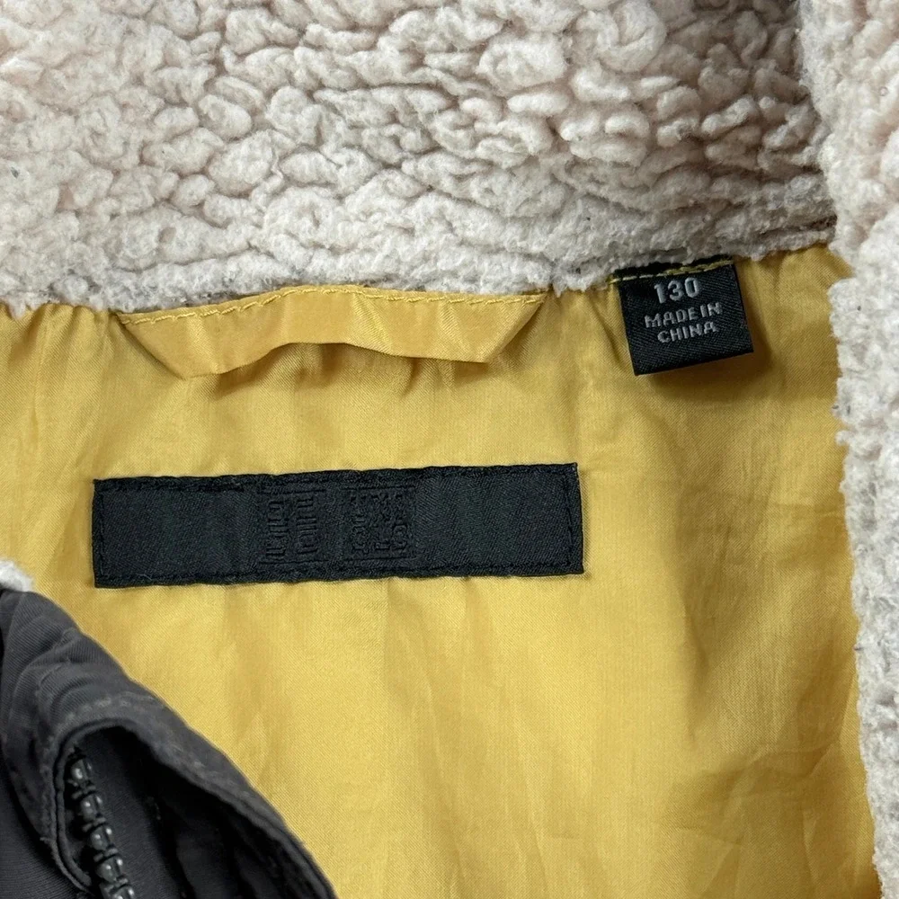 UNIQLO Kids Down Feather Puffer Vest Size 130 7-8 Gray Black Fleece